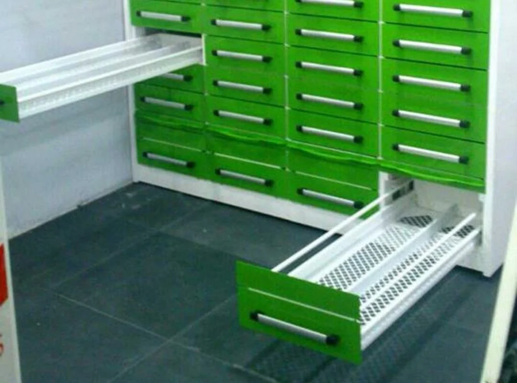Armarios medicamentos farmacia verde